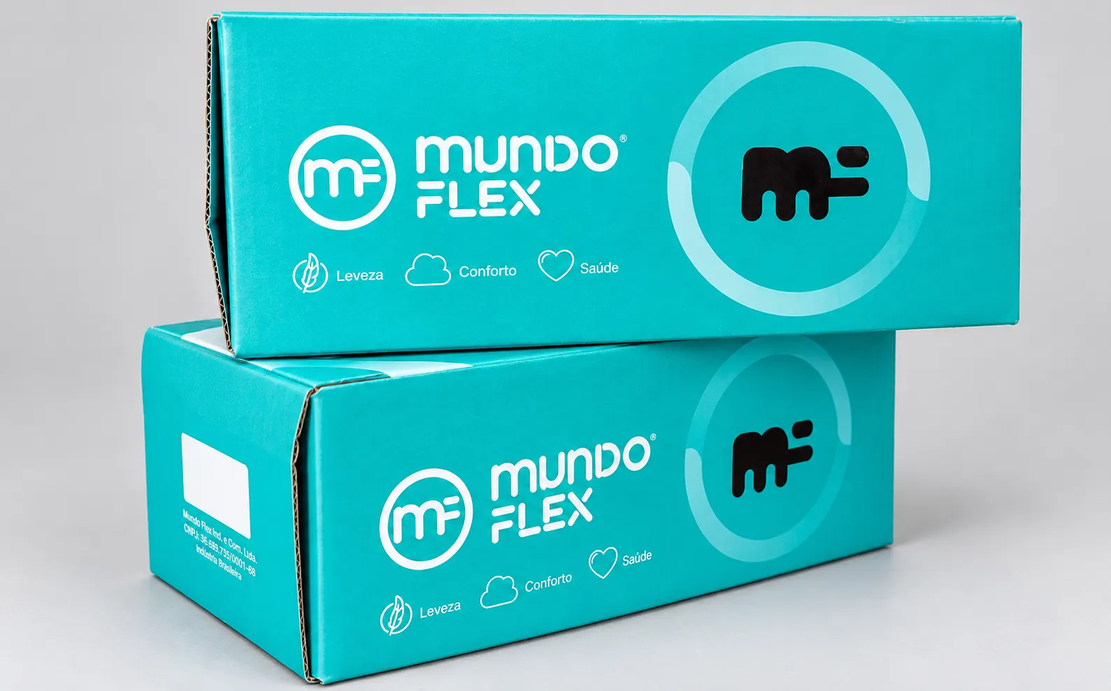 Caixa para Calçado azul-turquesa empilhadas